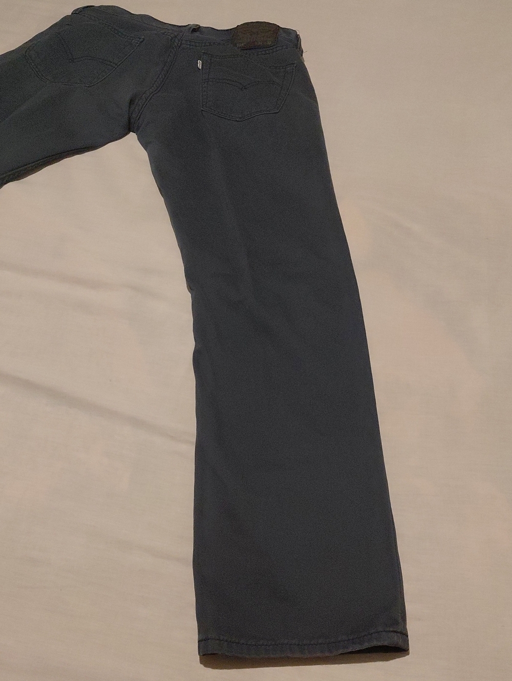 Levi's navy blue casual jeans with leather logo patch - Picture 2 of 10